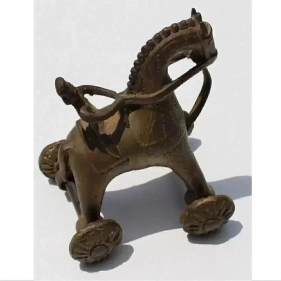 Vtg Antique Solid Brass INDIA TEMPLE TOY Rolling HORSE on WHEELS Trojan Figurine - Picture 2 of 5